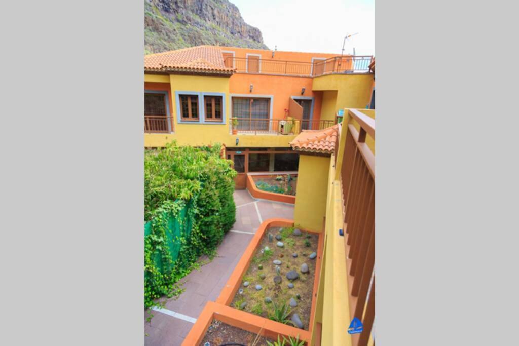 Telemaco Blue Apartment Agulo Luaran gambar